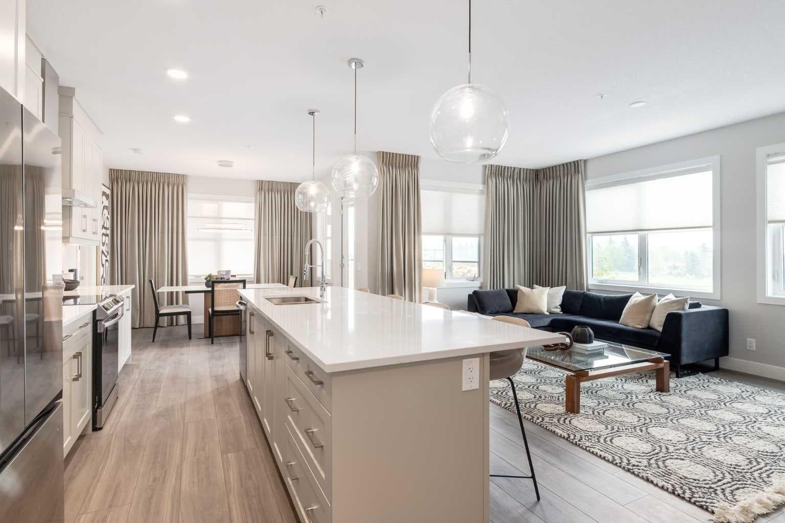 1112, 110 Greenbriar Place NW