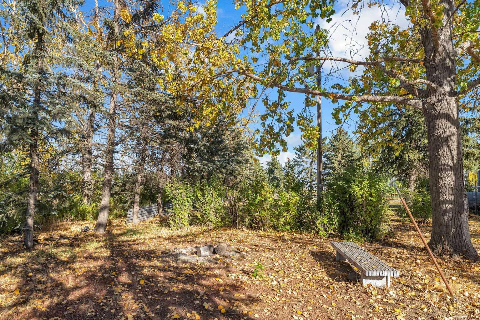 233081 Glenmore View Road 