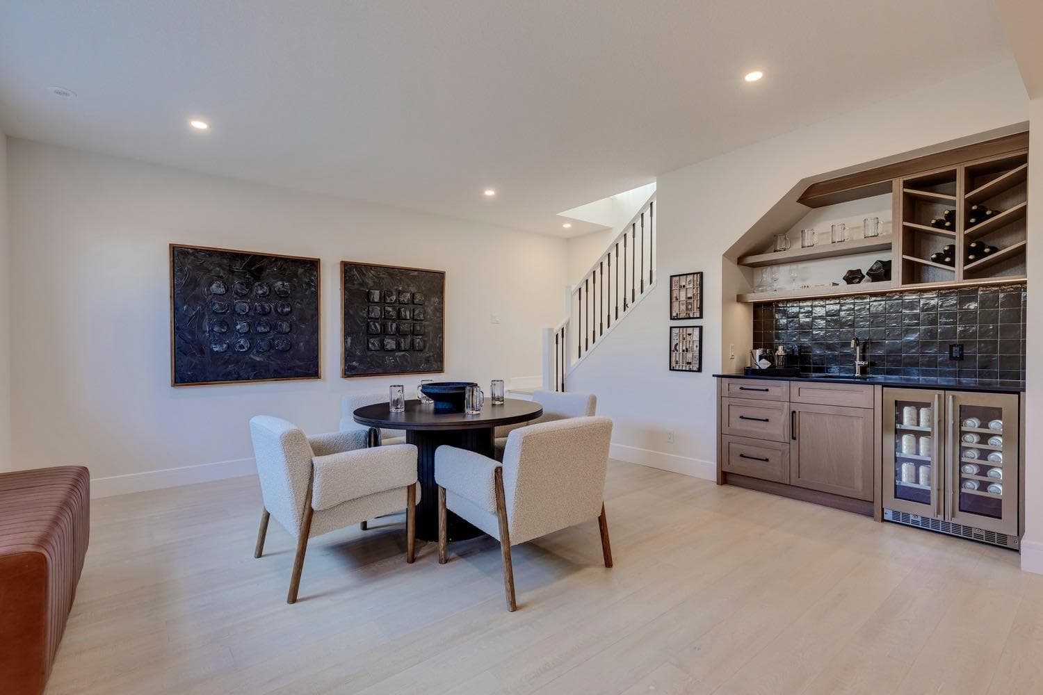 8 Calais Lane SW