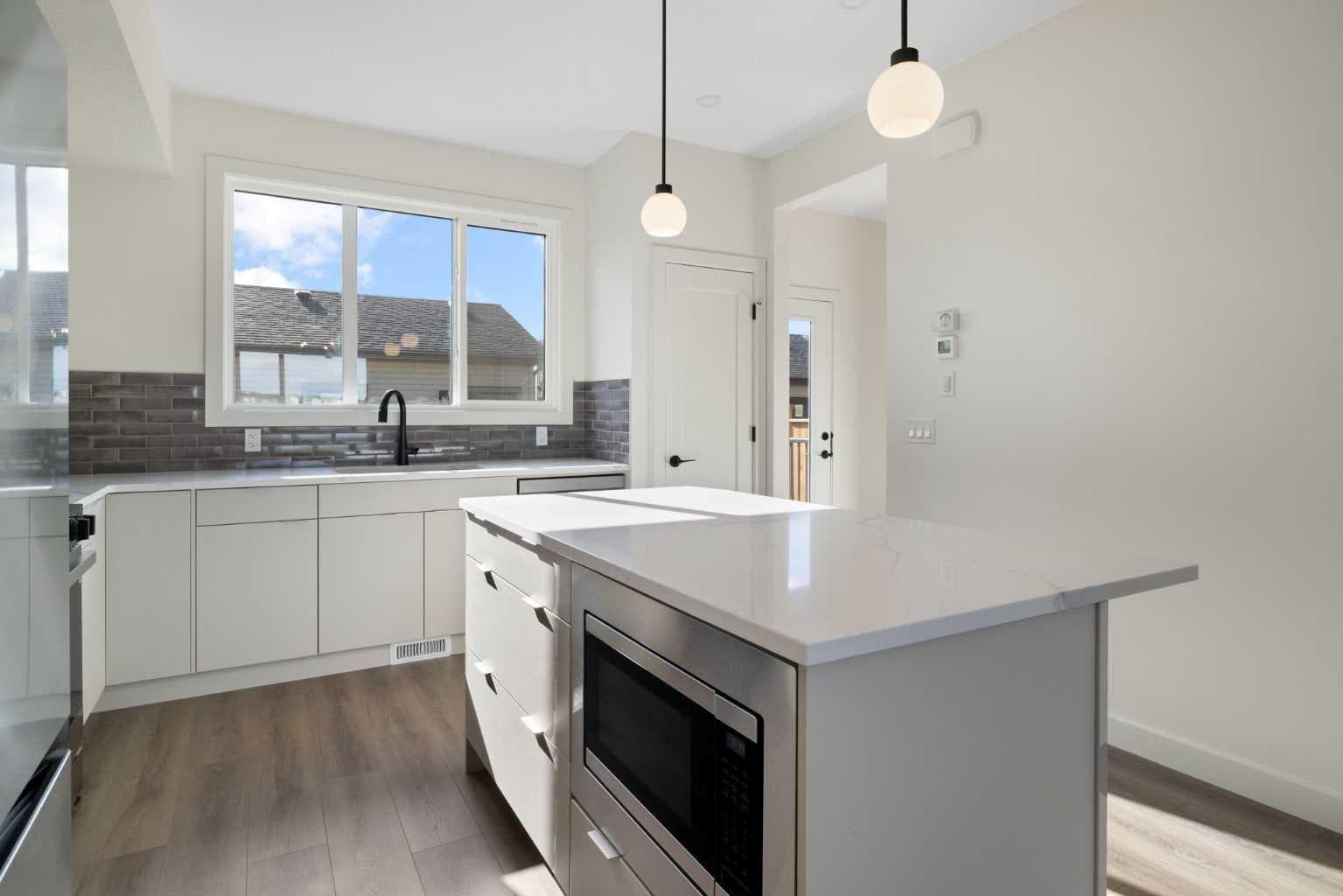 215 Belvedere Avenue SE