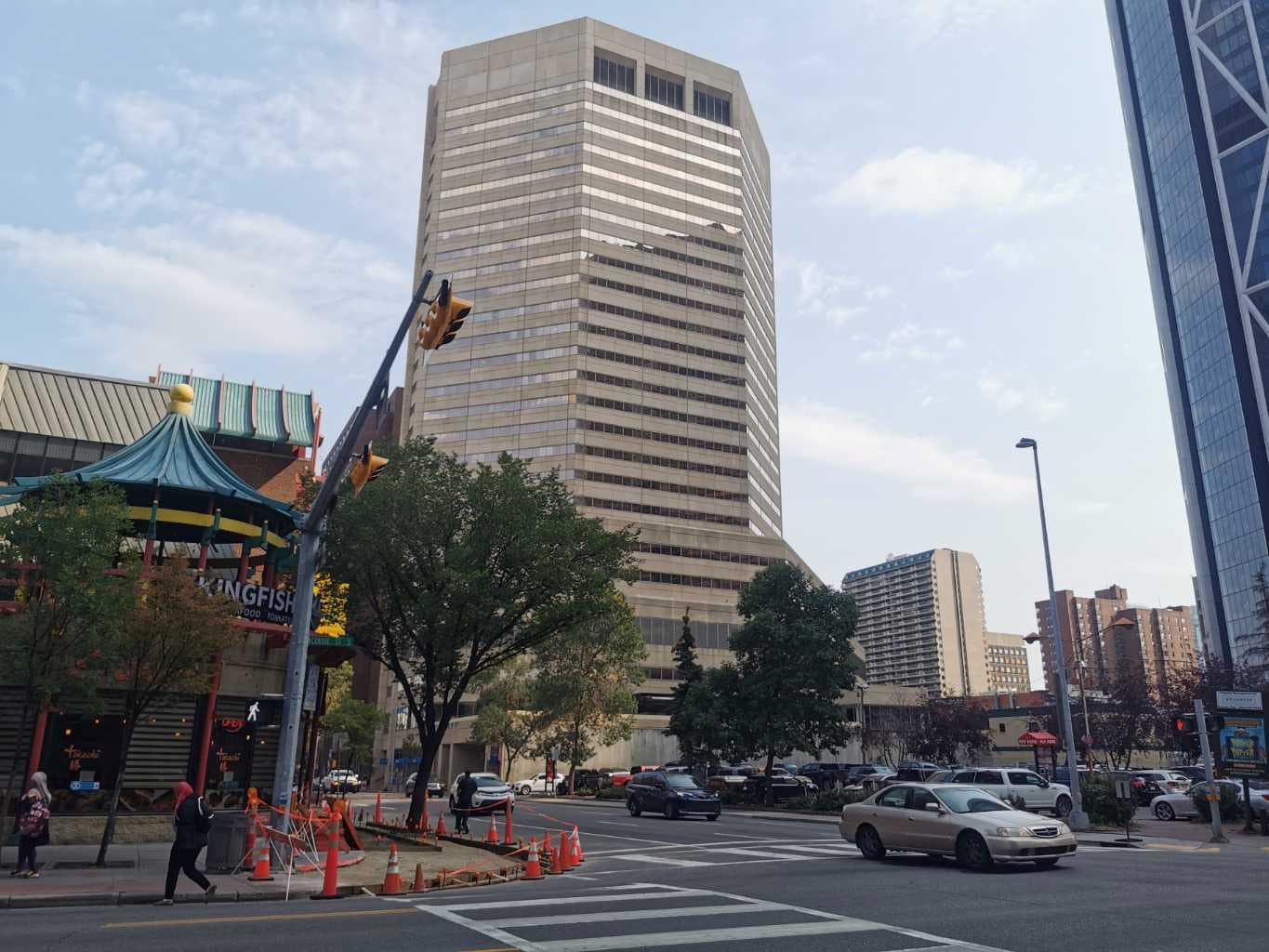 218, 328 Centre Street SE