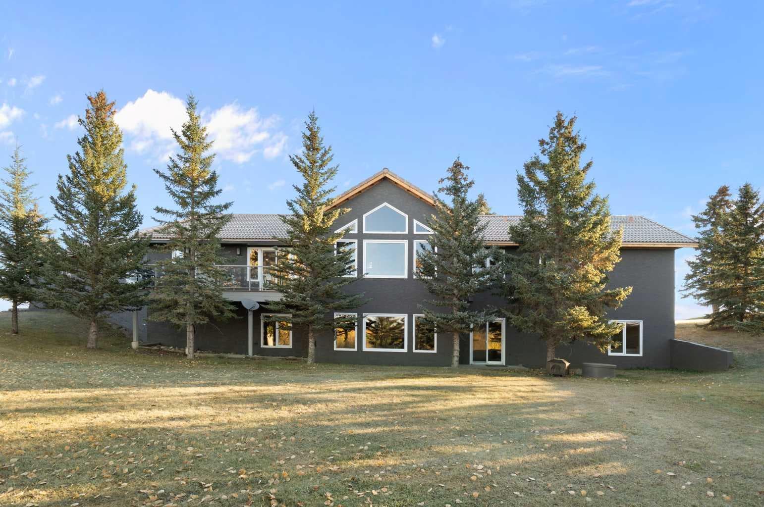 33038 Township Road 272  