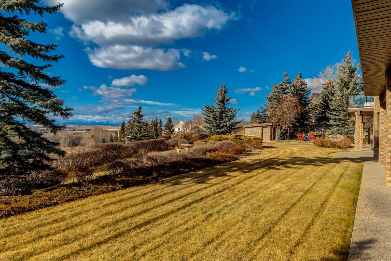 31 Pinnacle Ridge Drive SW