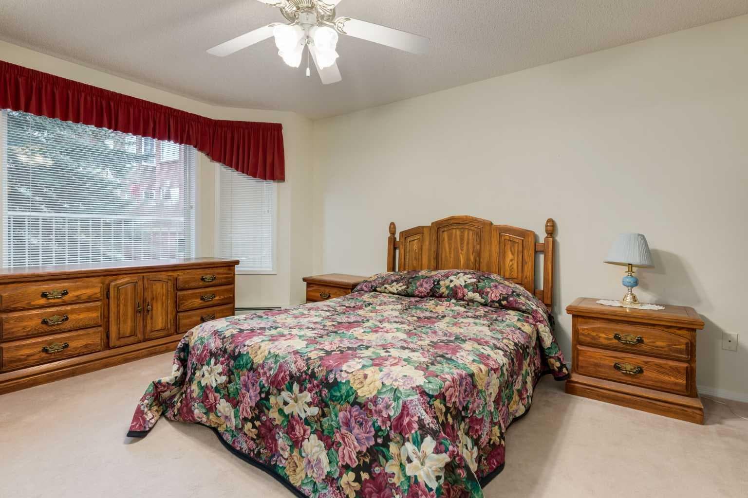 3204, 3204 Sienna Park Green SW