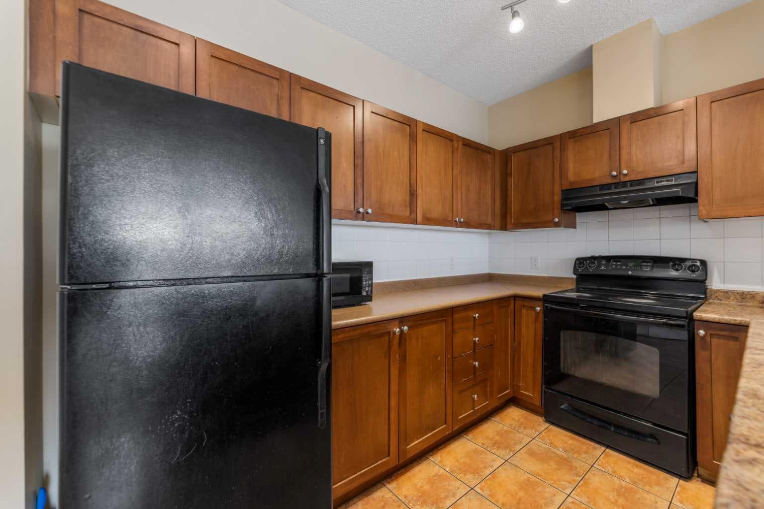 2420, 333 Taravista Drive NE