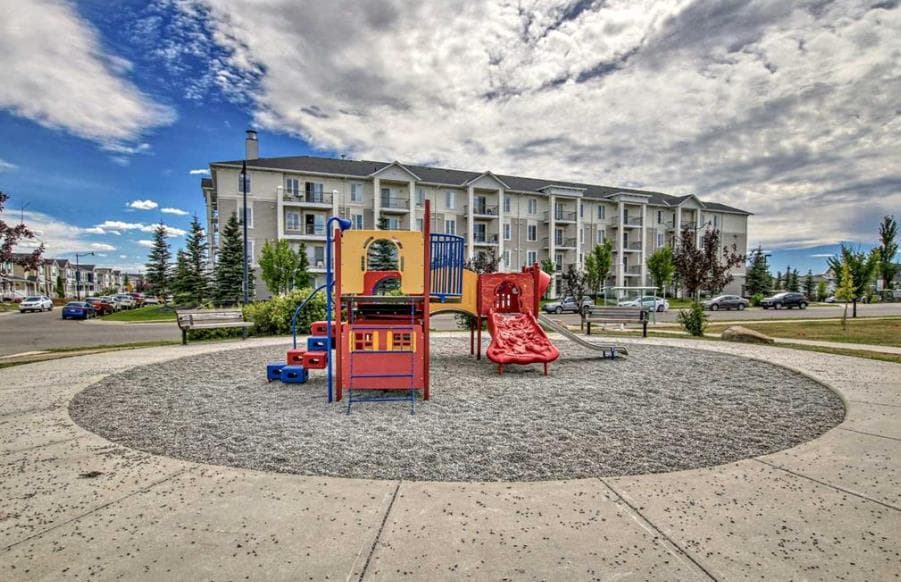2420, 333 Taravista Drive NE