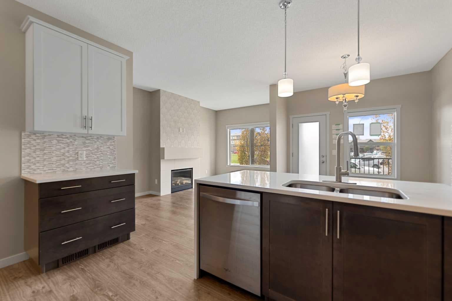 81 Copperpond Landing SE
