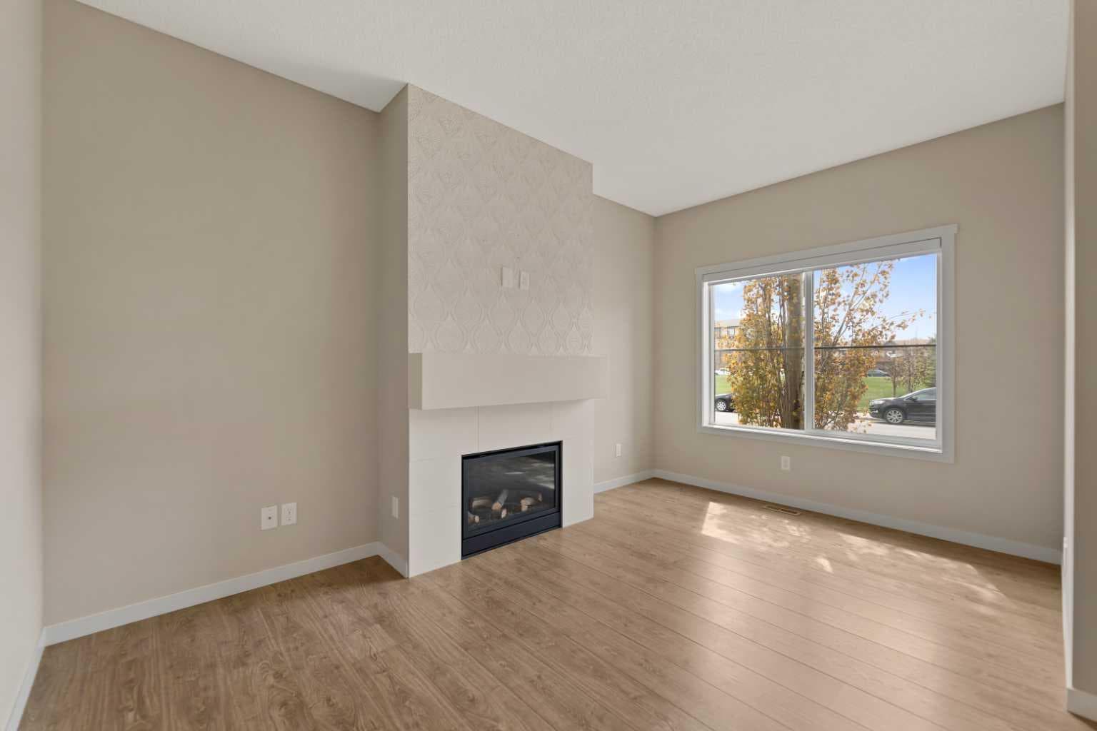 81 Copperpond Landing SE