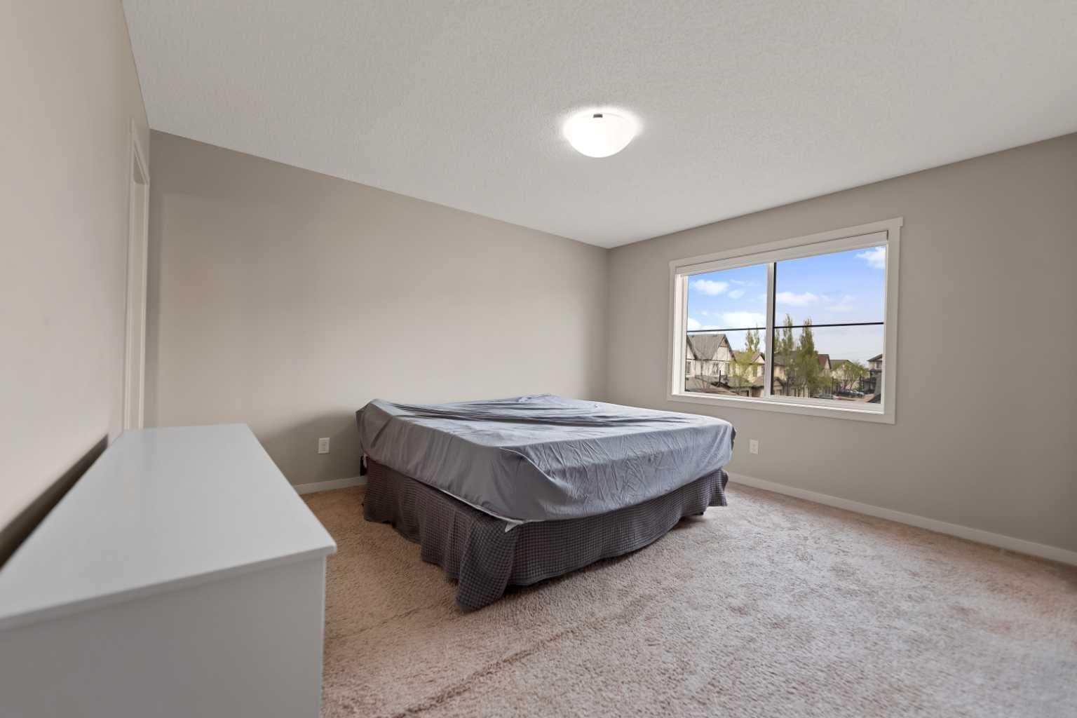 81 Copperpond Landing SE