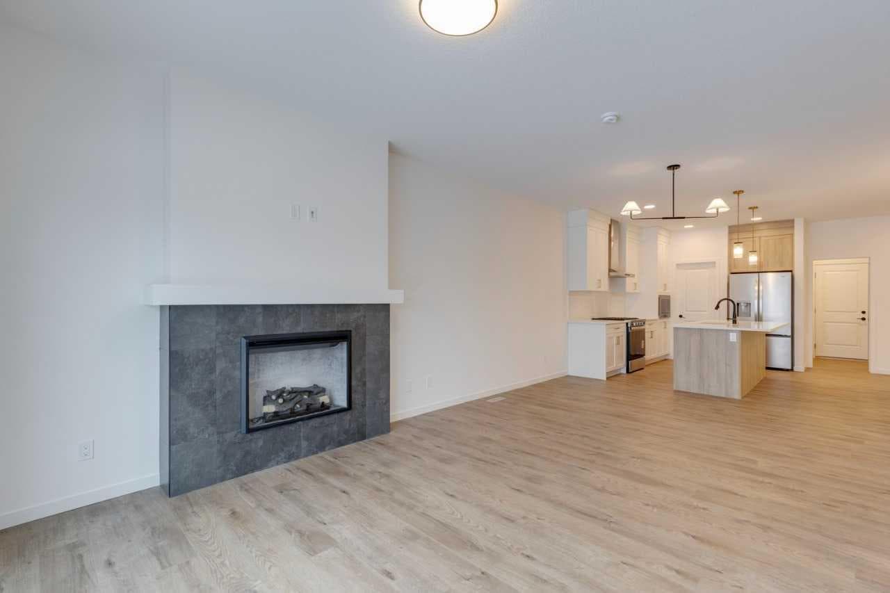 1402 Bayview Crescent SW