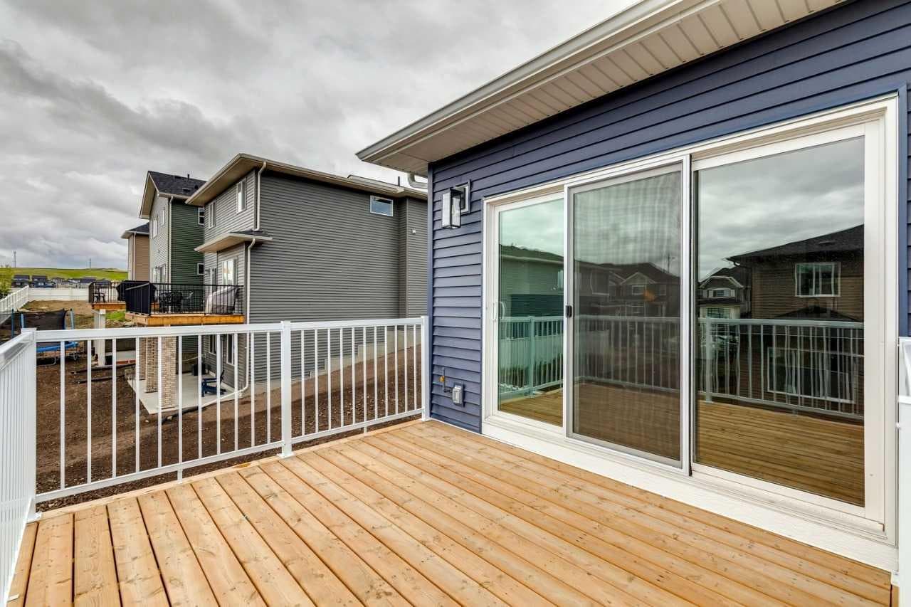 1402 Bayview Crescent SW