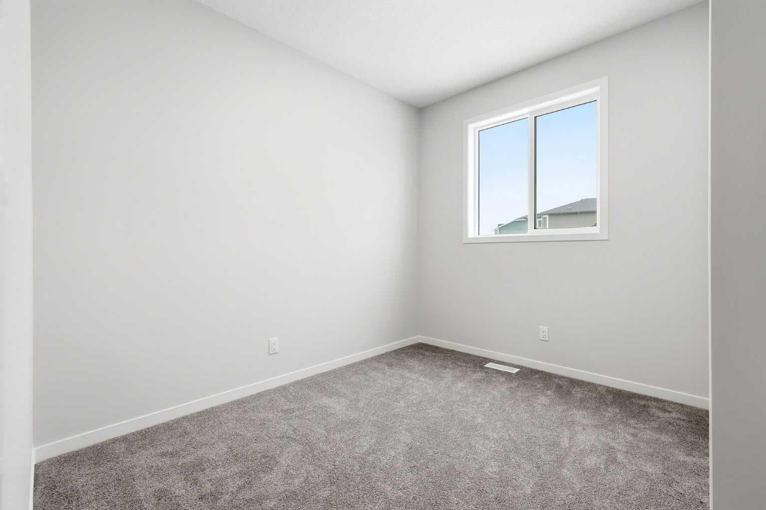 170 Herron Way NE