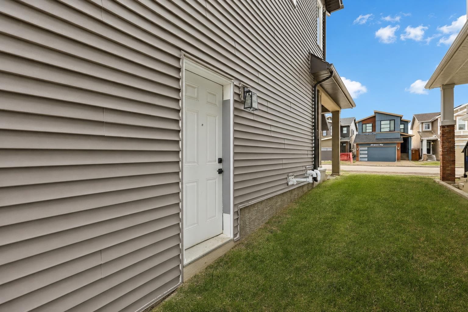 170 Herron Way NE