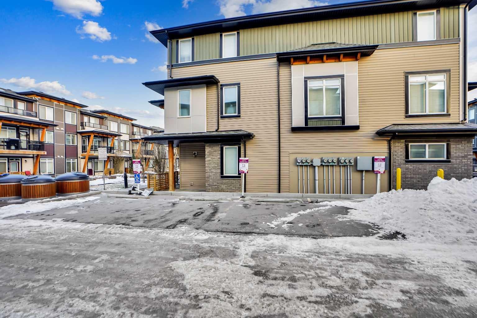 28 Savanna Passage NE