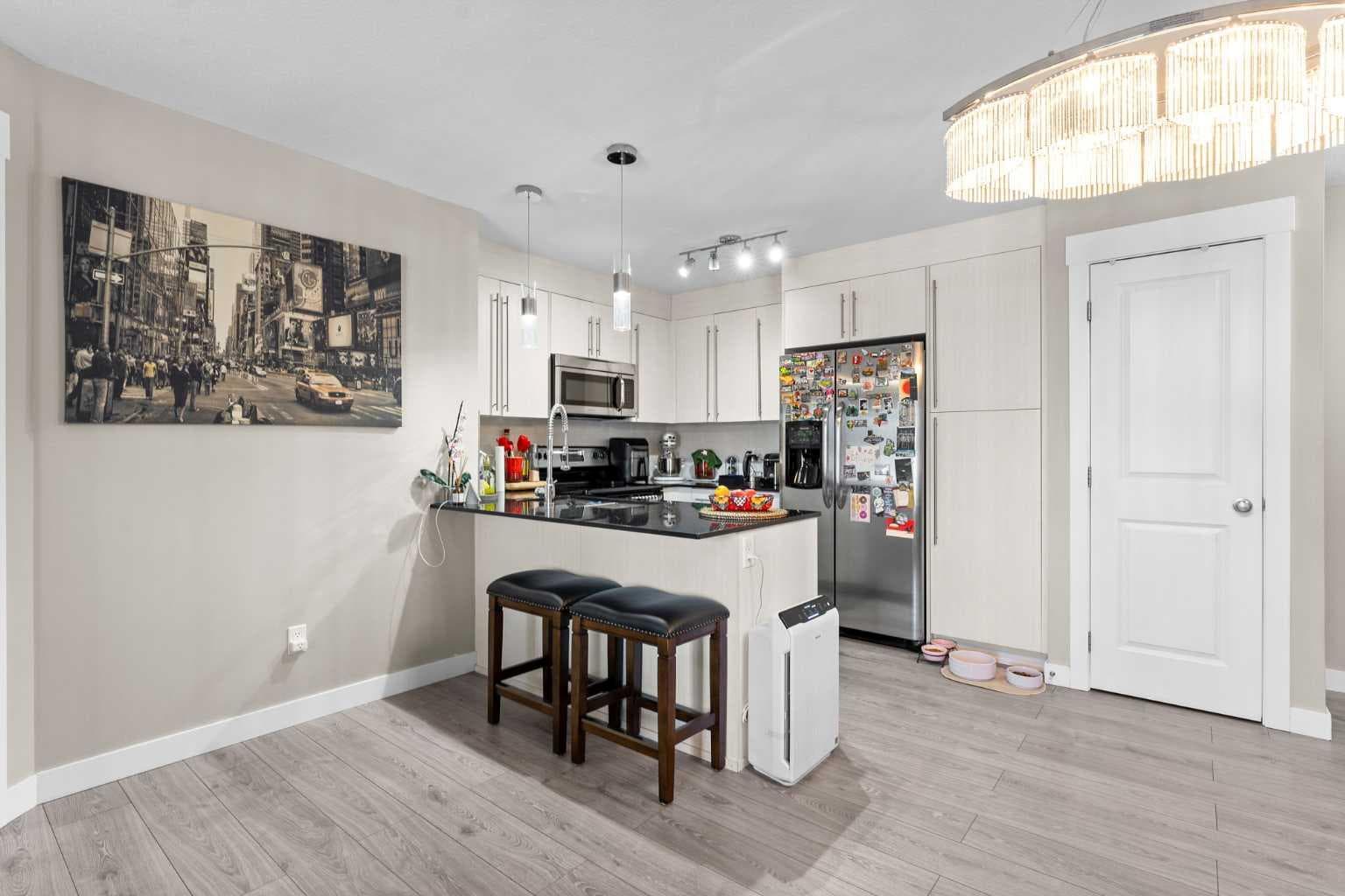 3407, 11 Mahogany Row SE