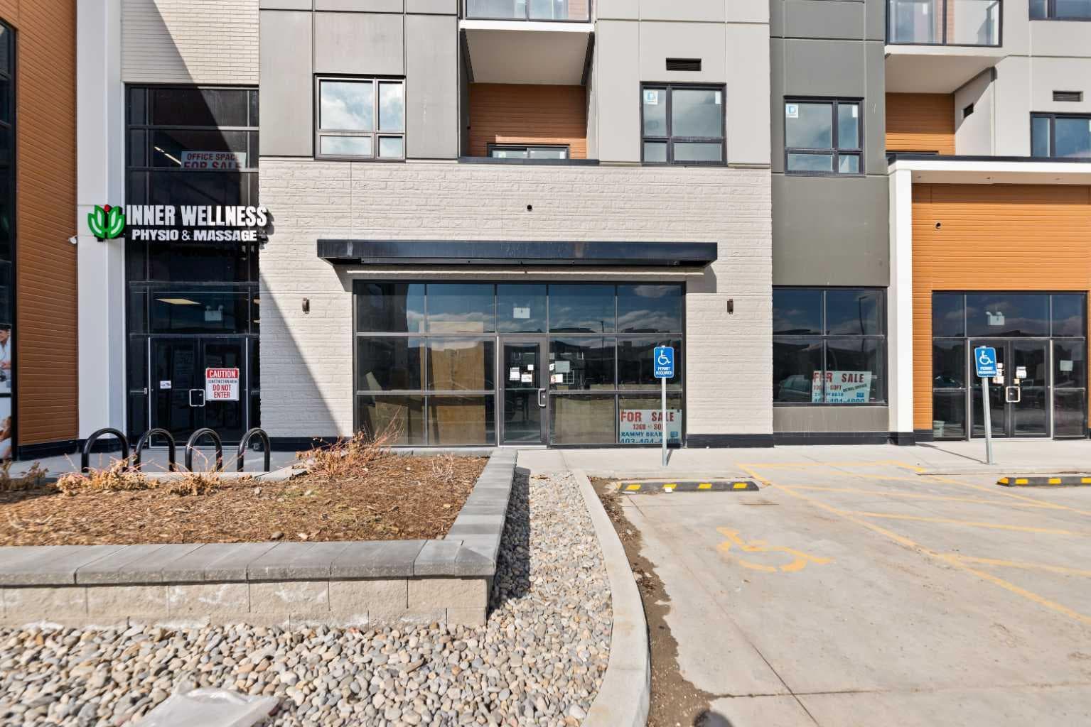 1150, 235 Red Embers Way NE
