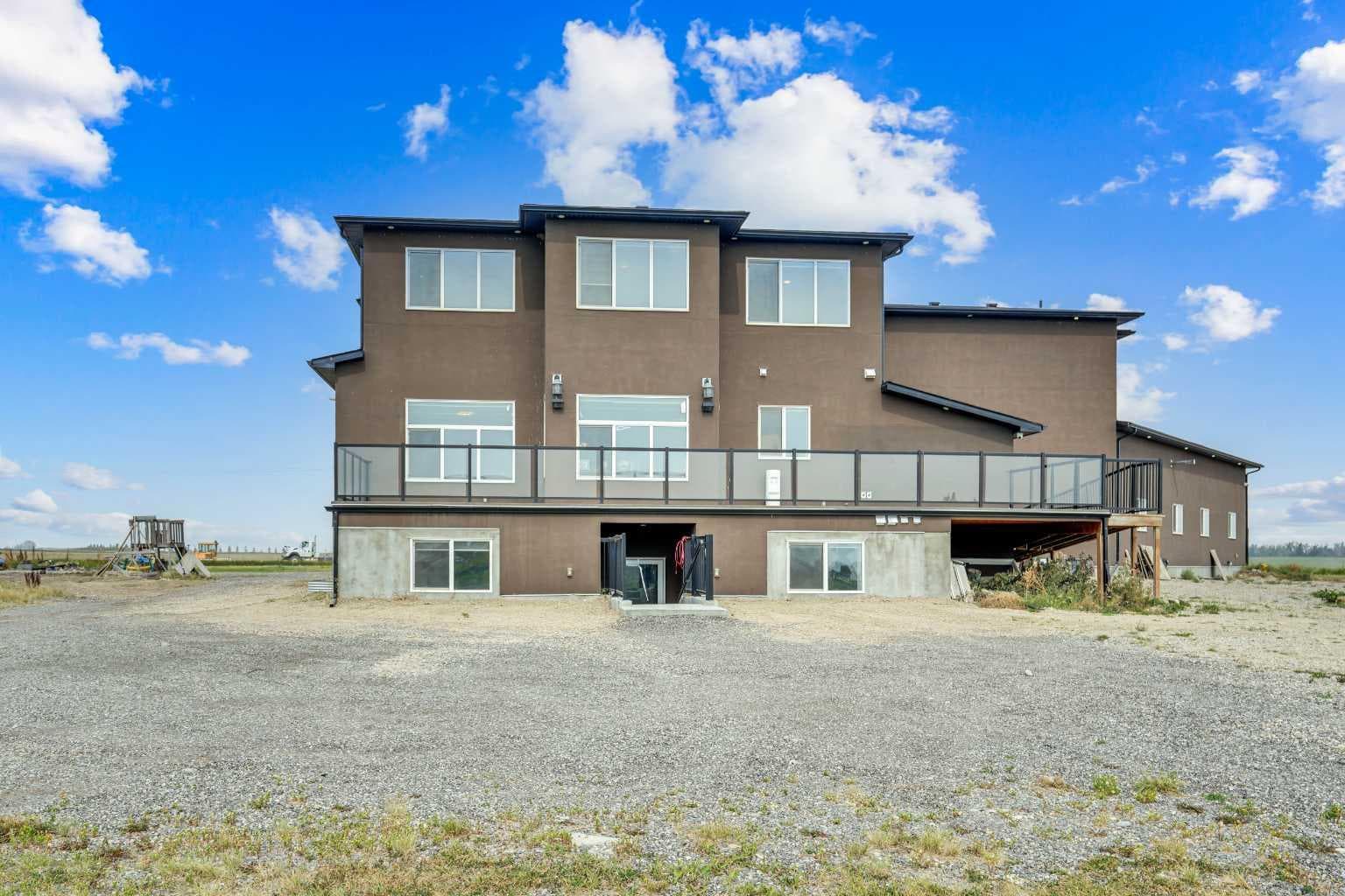275113 TWP RD 240  