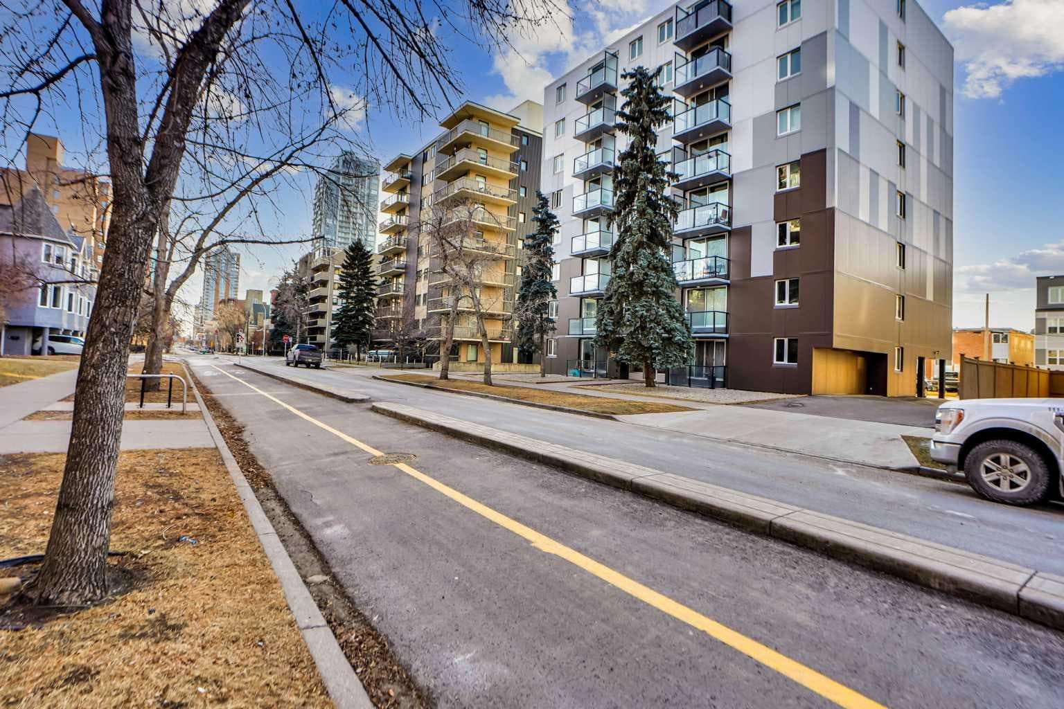 204, 1111 15 Avenue SW
