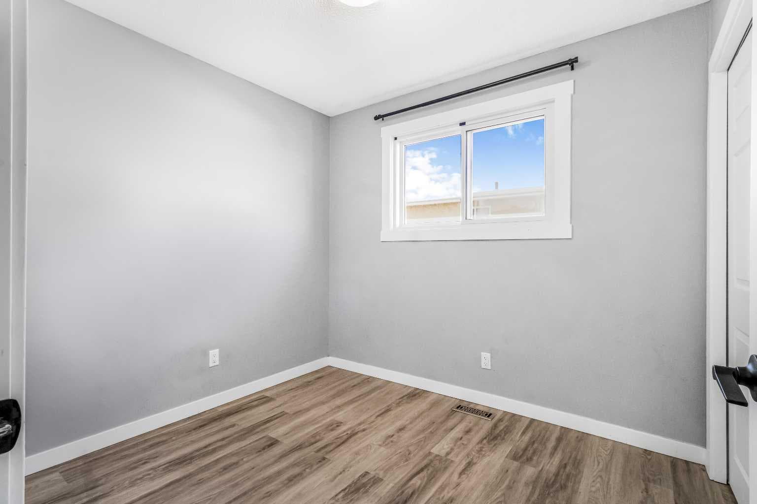 183 Penbrooke Close SE
