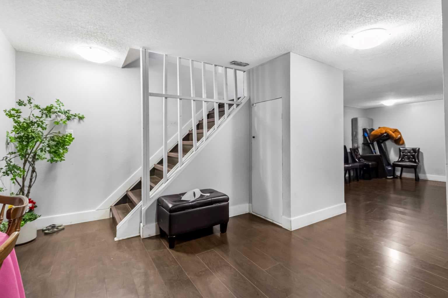 183 Penbrooke Close SE
