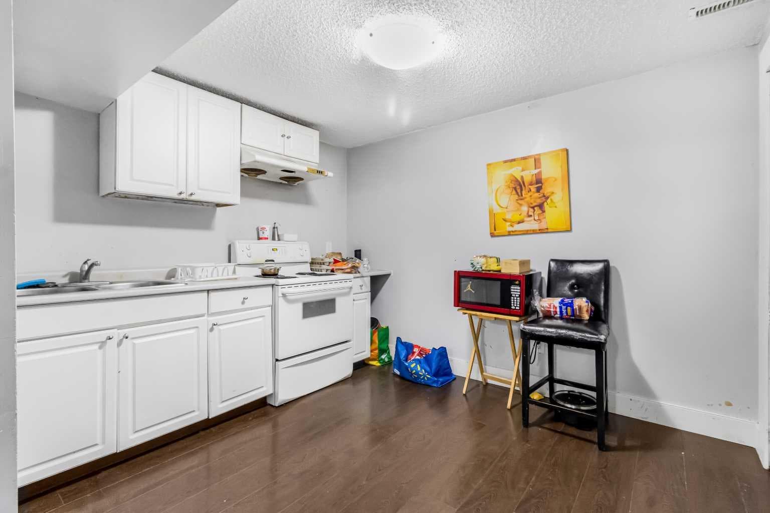 183 Penbrooke Close SE