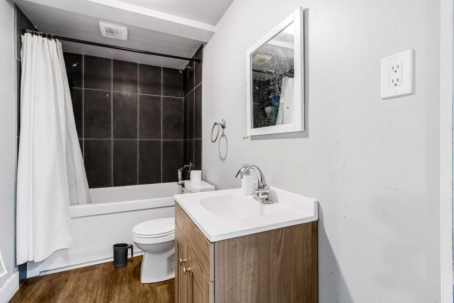 183 Penbrooke Close SE