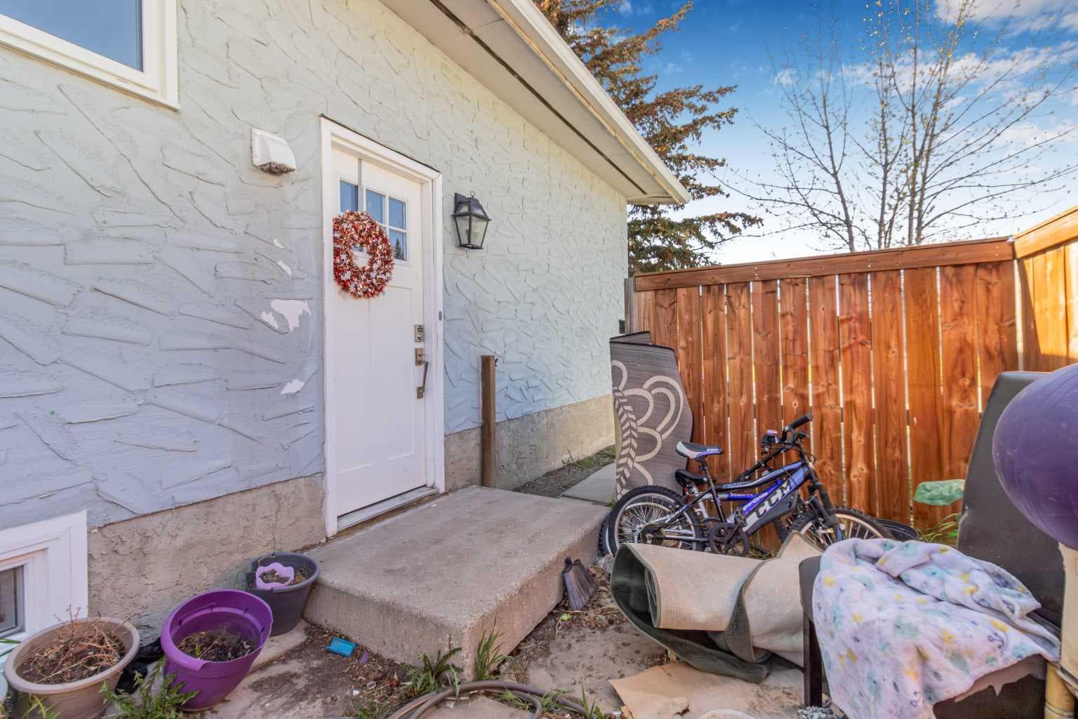 183 Penbrooke Close SE