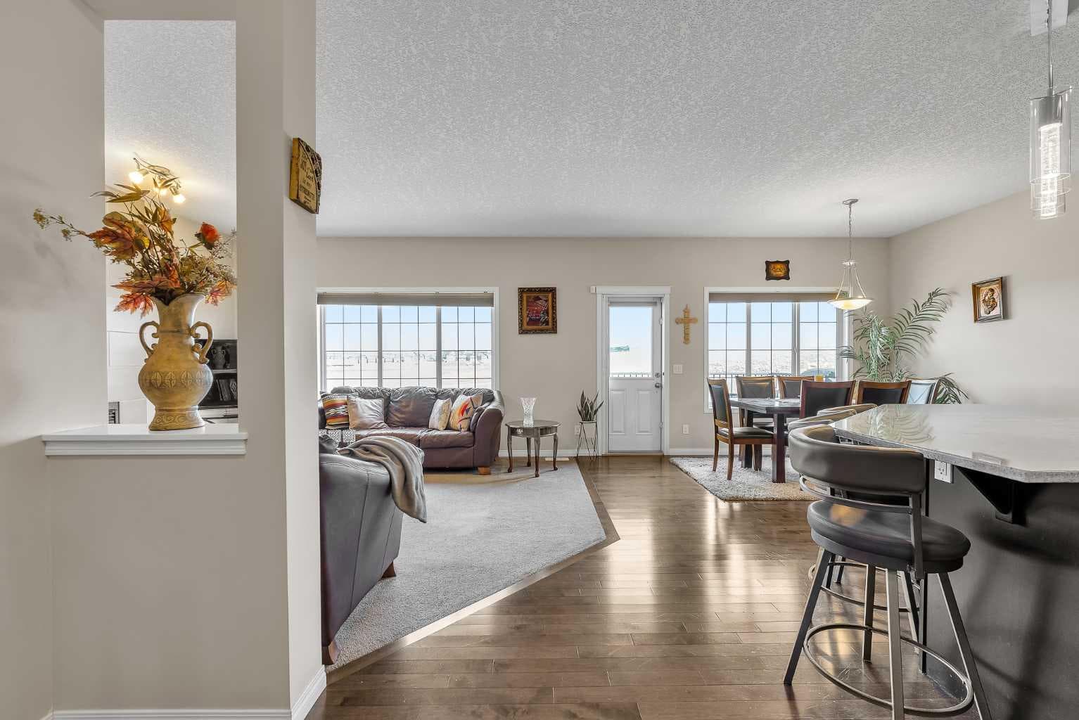 87 Panton Landing NW