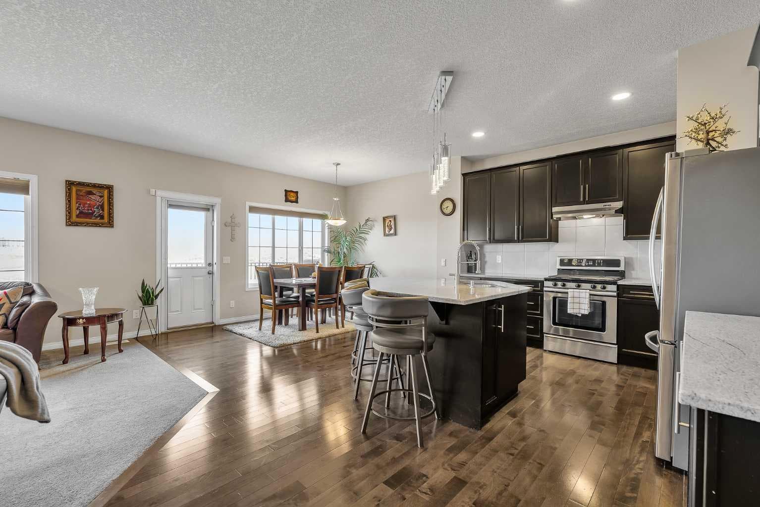 87 Panton Landing NW
