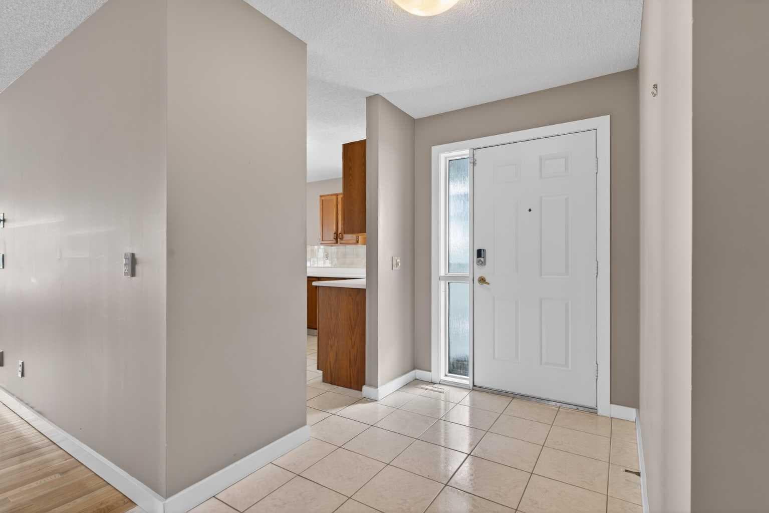 96 Norquay Heights NW