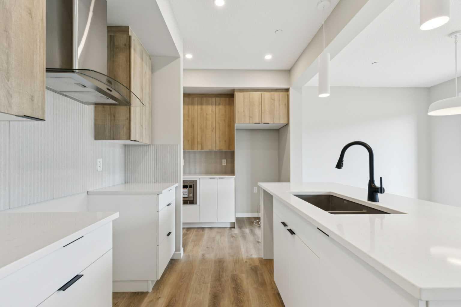 302 Hotchkiss Common SE