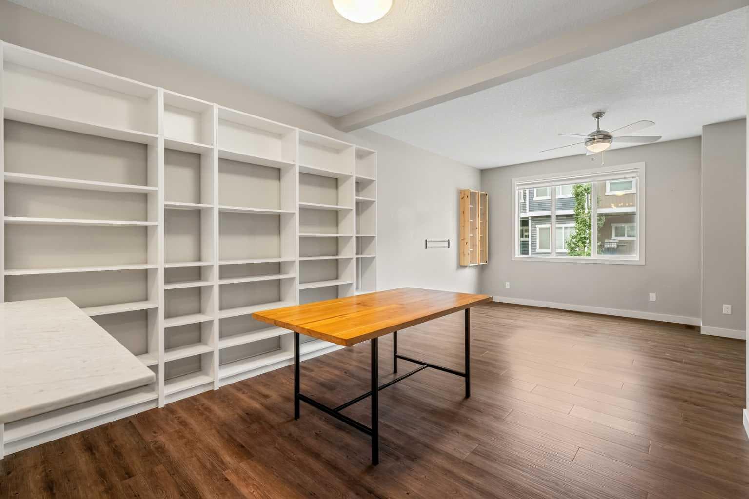 203, 355 Nolancrest Heights NW