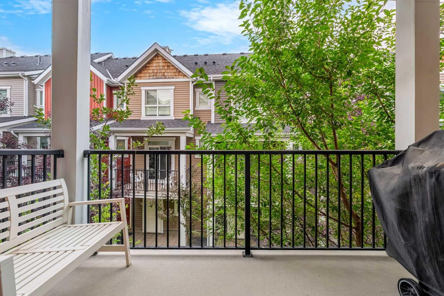 203, 355 Nolancrest Heights NW
