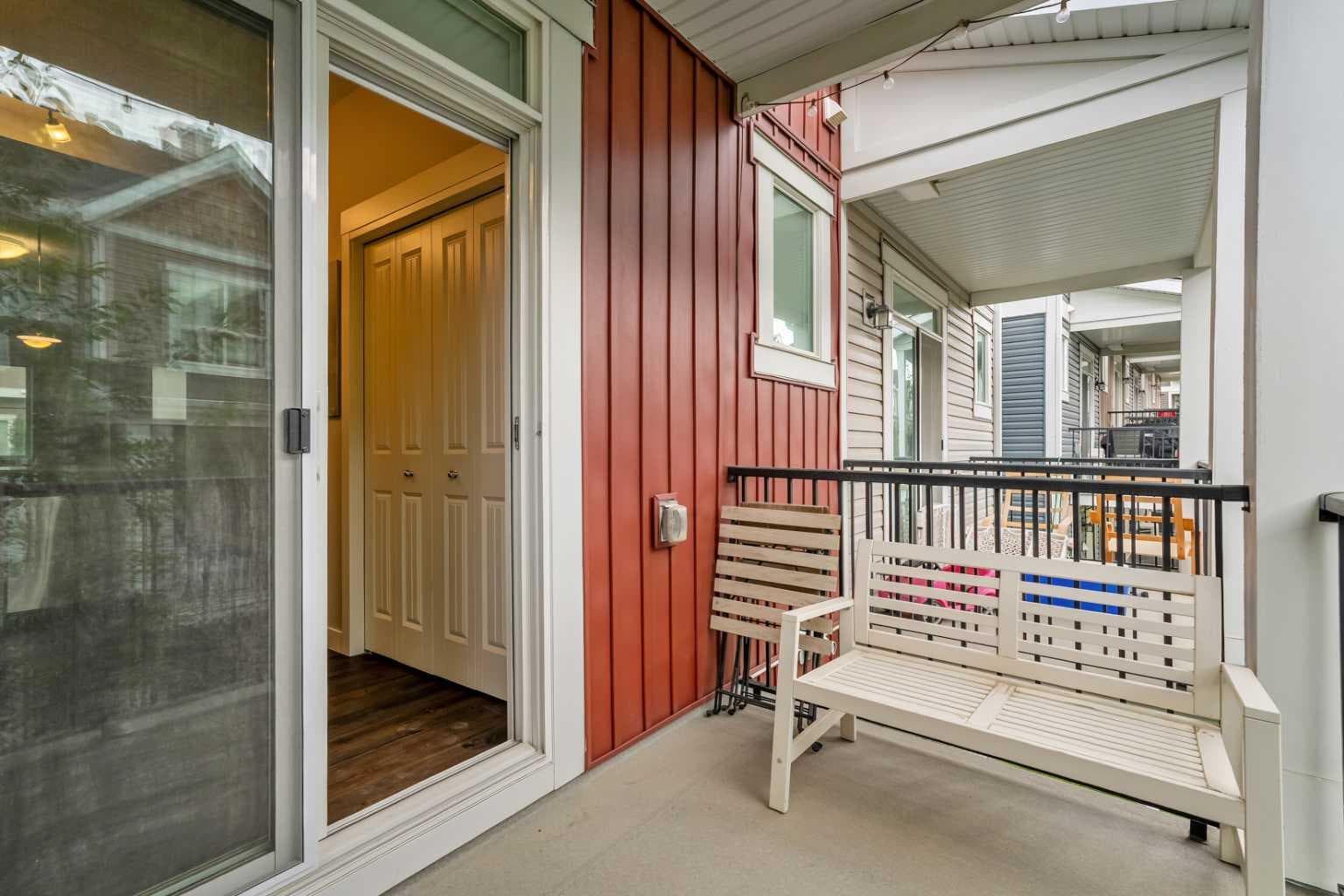 203, 355 Nolancrest Heights NW