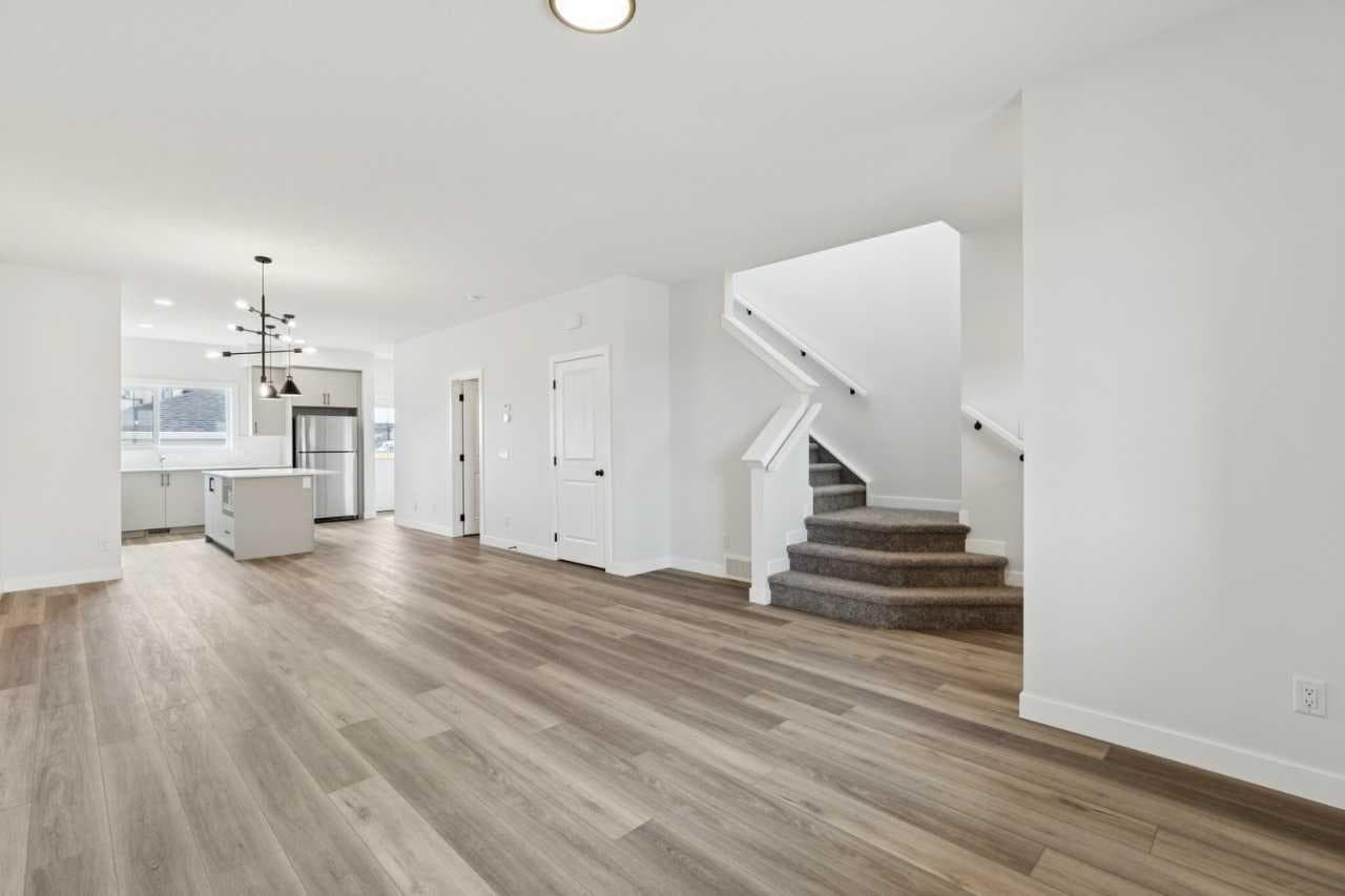 244 Drystone Walk NW