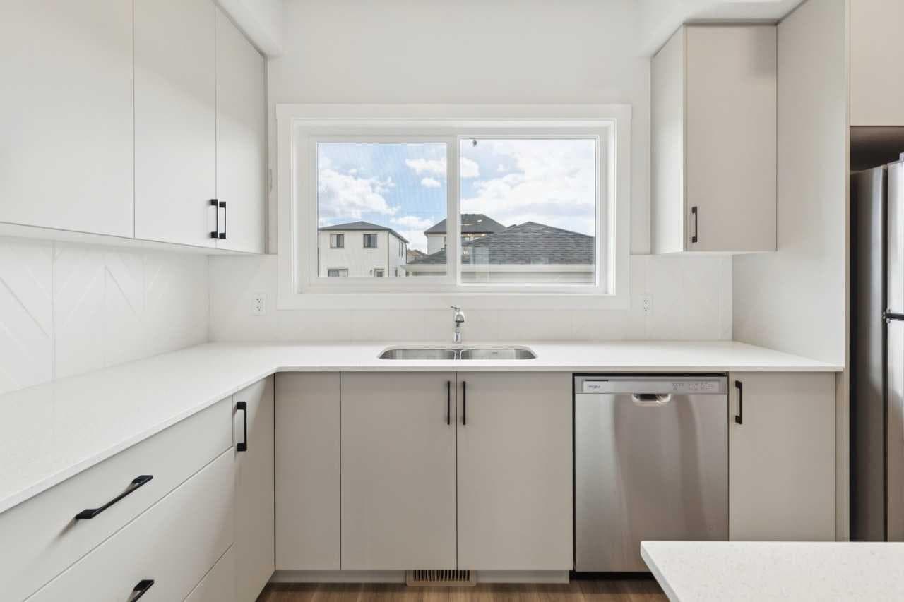 244 Drystone Walk NW