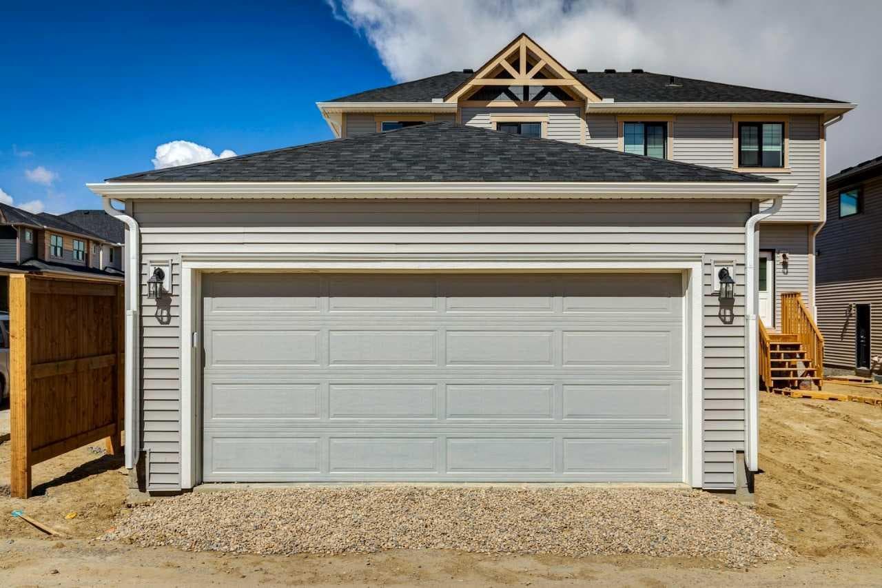 244 Drystone Walk NW