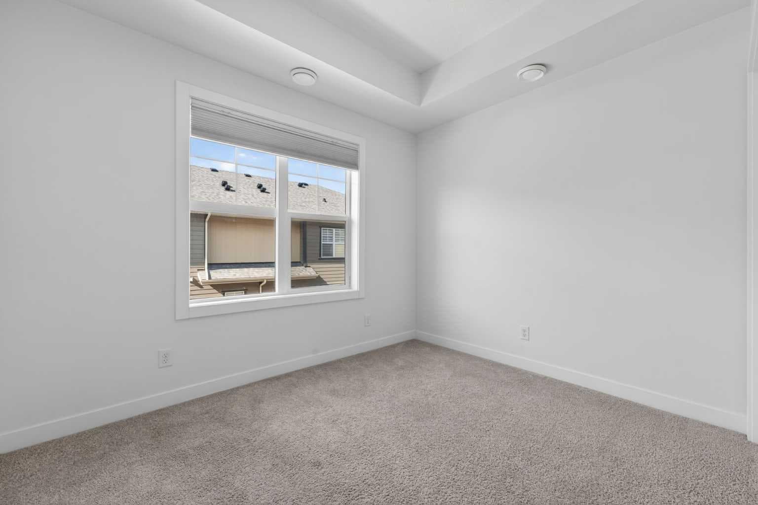 12 Evanscrest Gardens NW