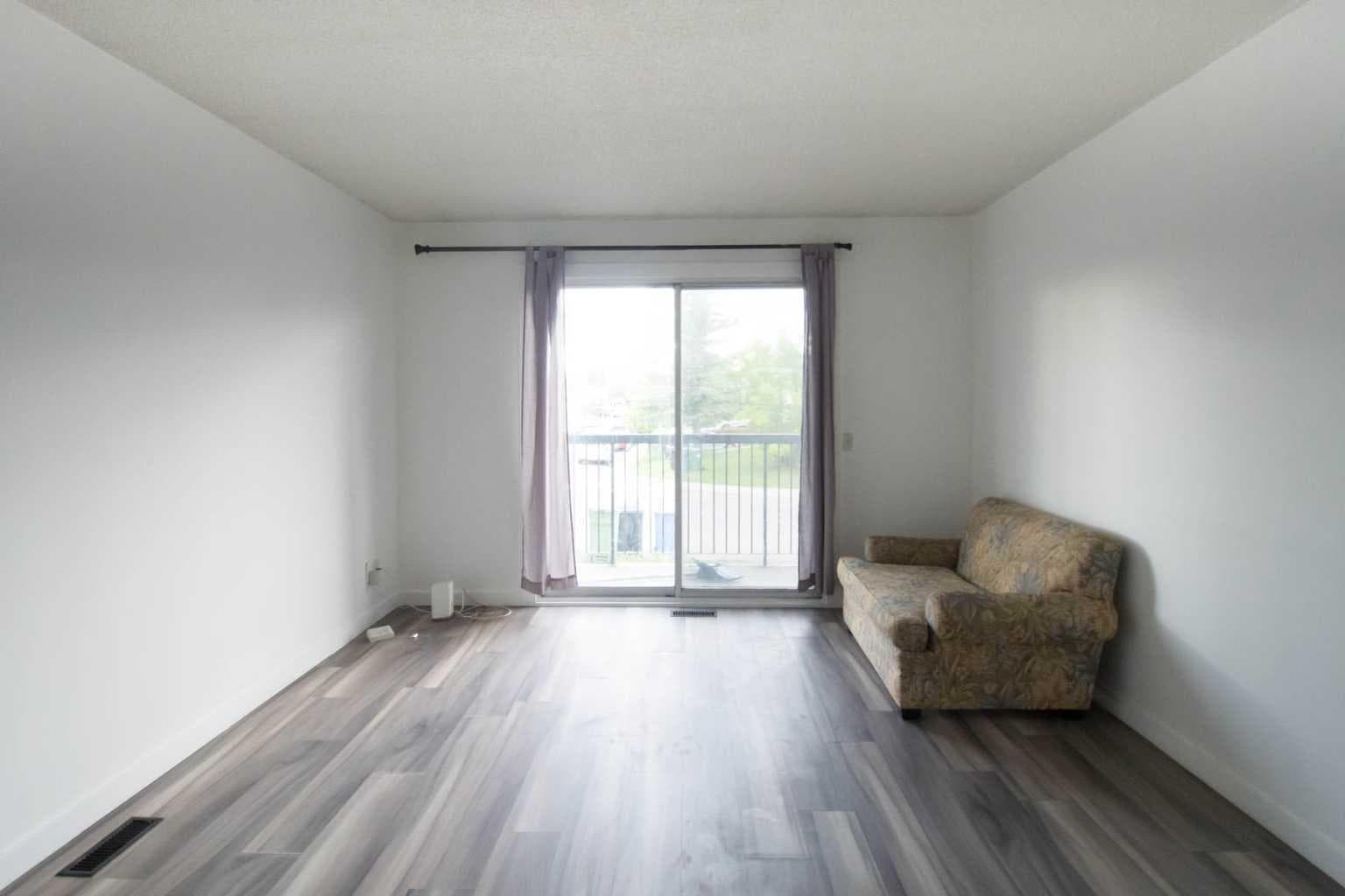 196 Fonda Drive SE