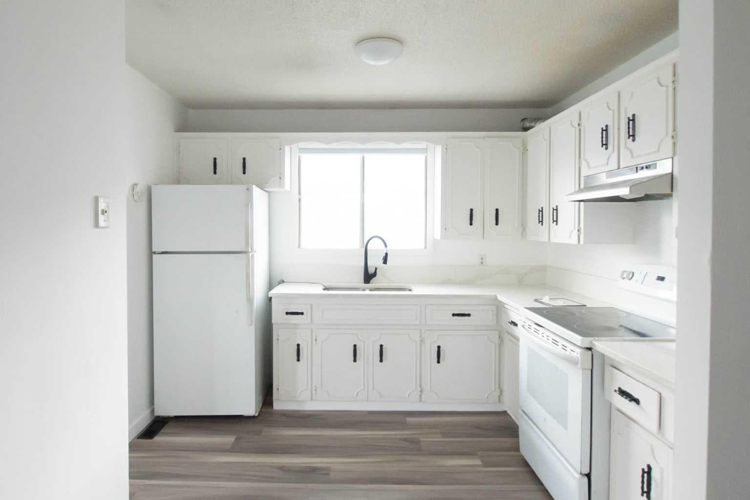 196 Fonda Drive SE