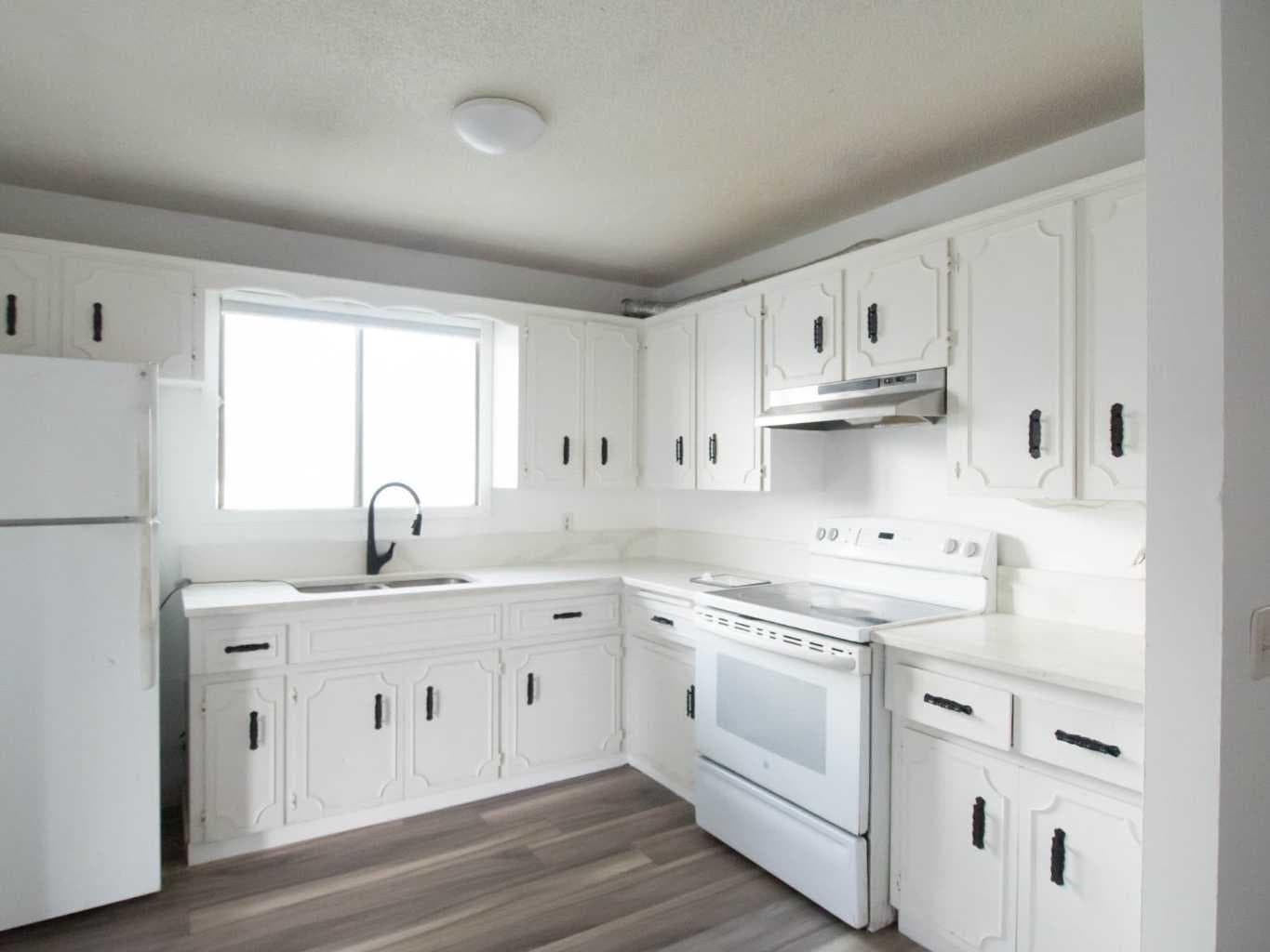 196 Fonda Drive SE