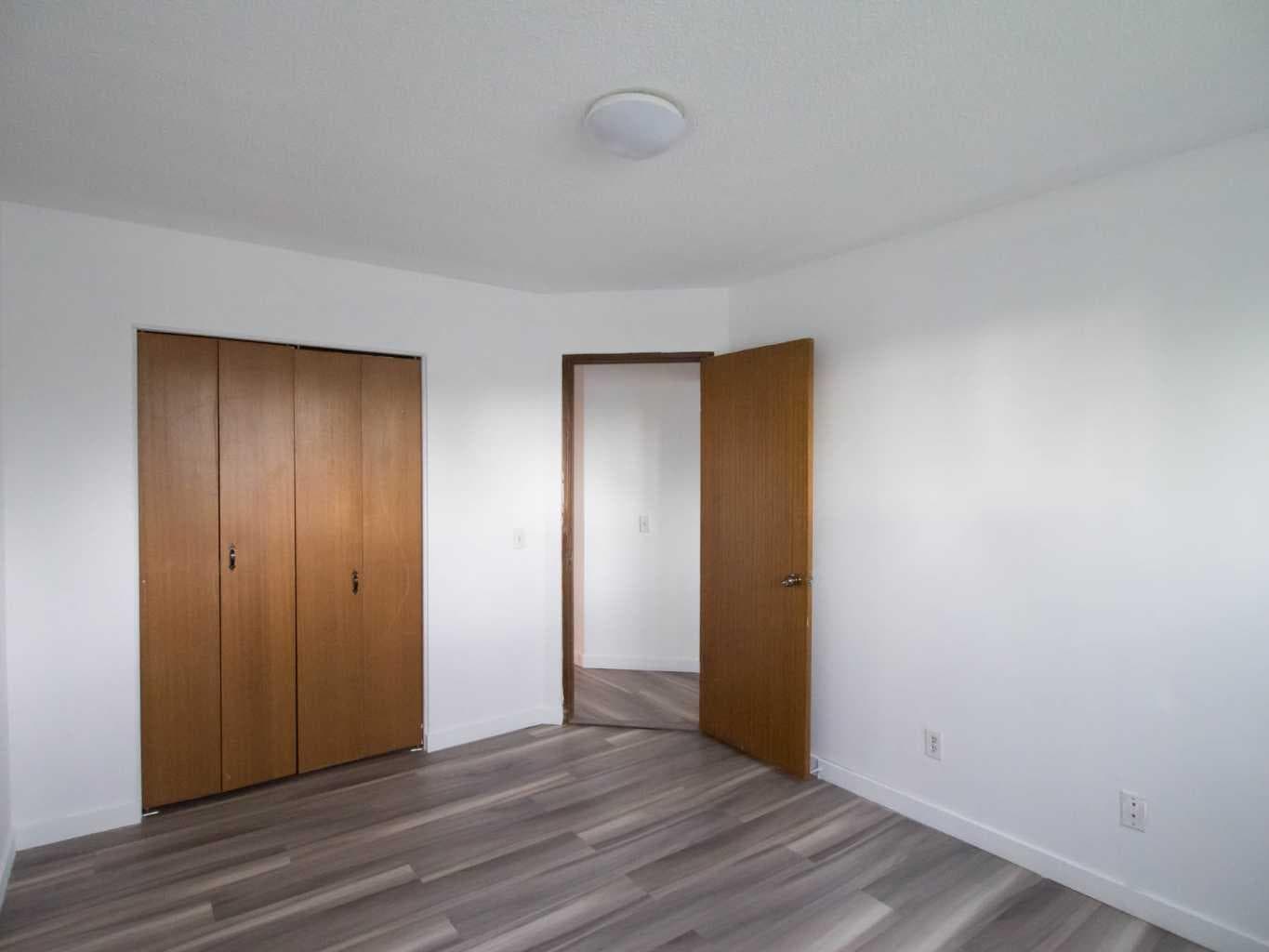 196 Fonda Drive SE