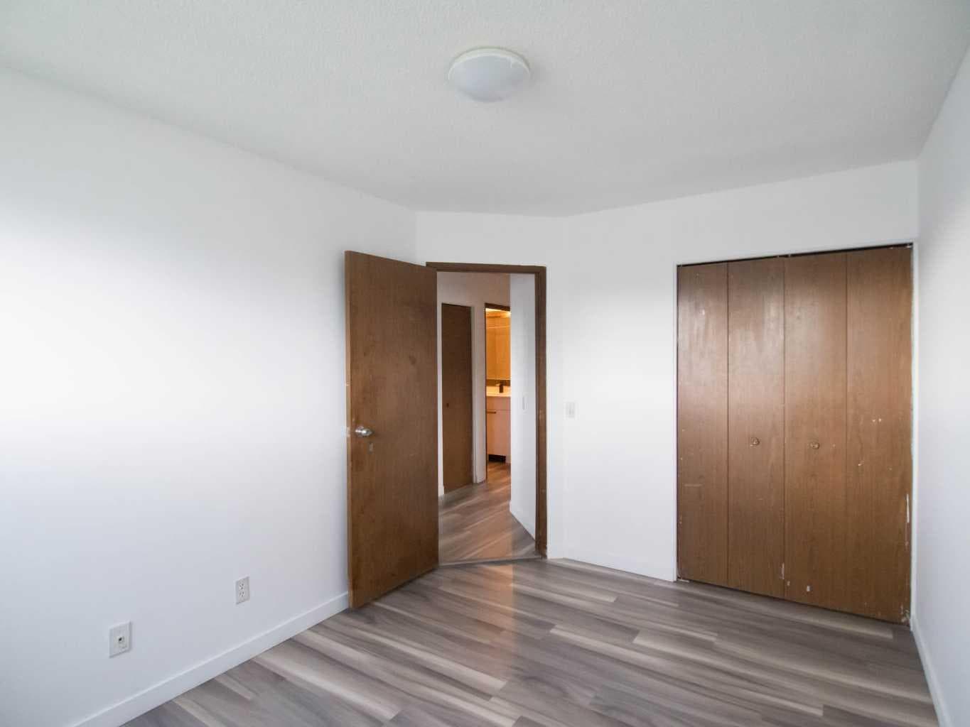 196 Fonda Drive SE