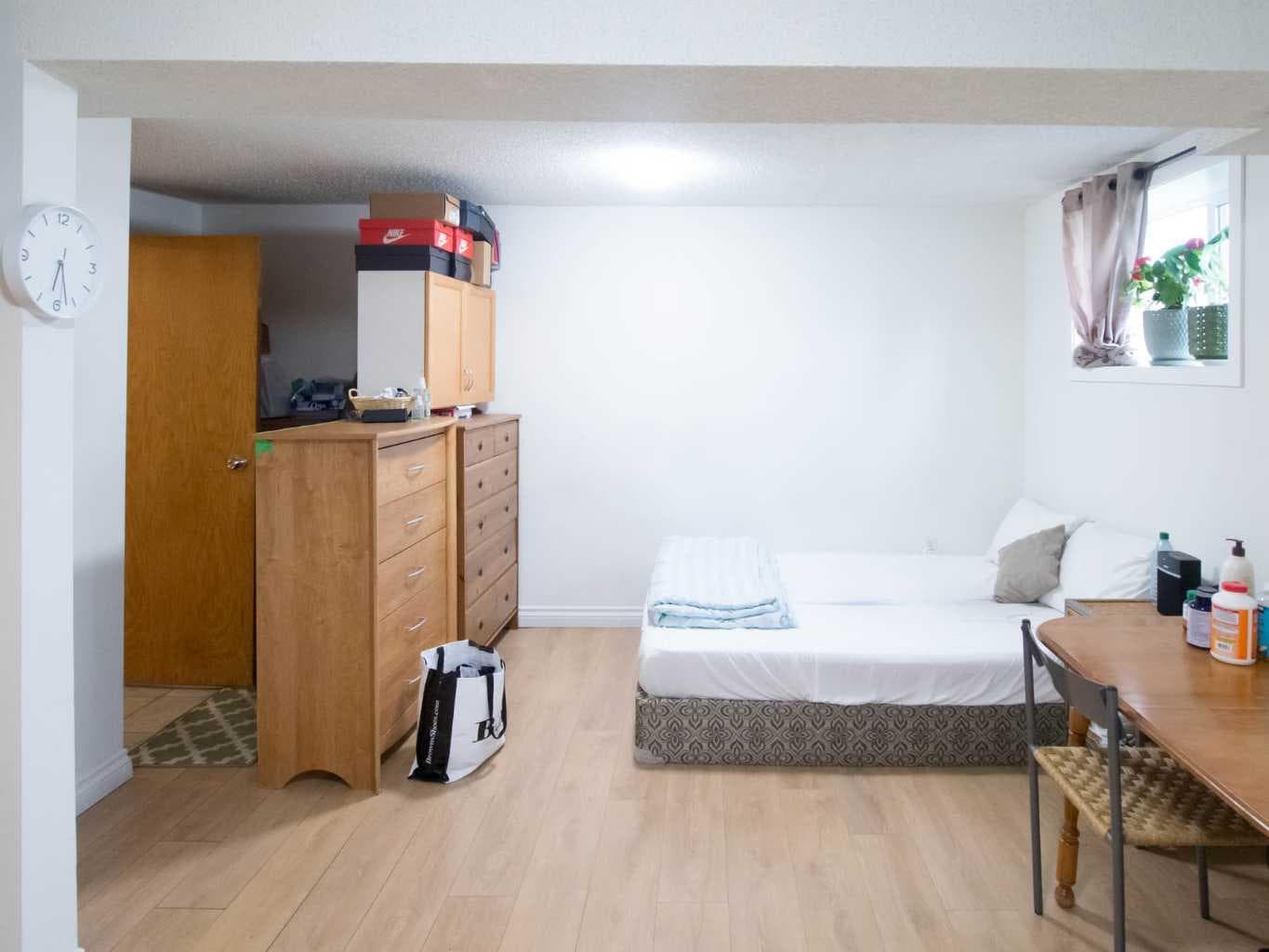 196 Fonda Drive SE