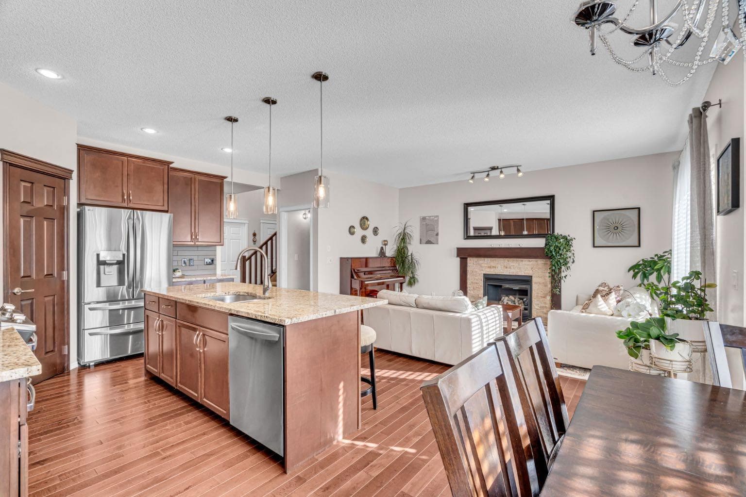 112 Walden Terrace SE