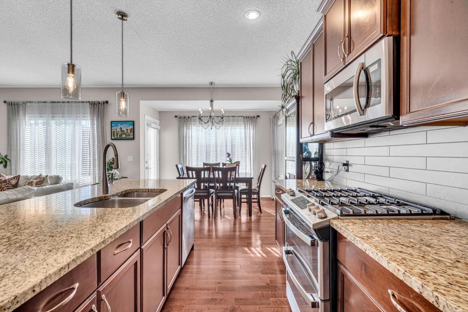 112 Walden Terrace SE