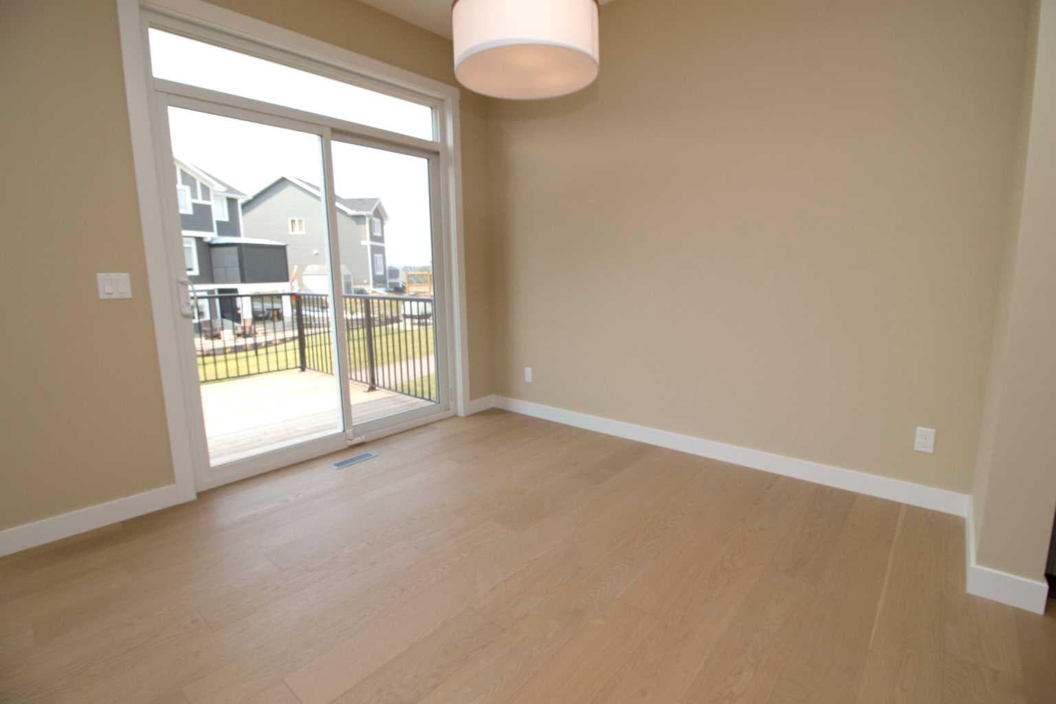 127 Sundown Crescent 
