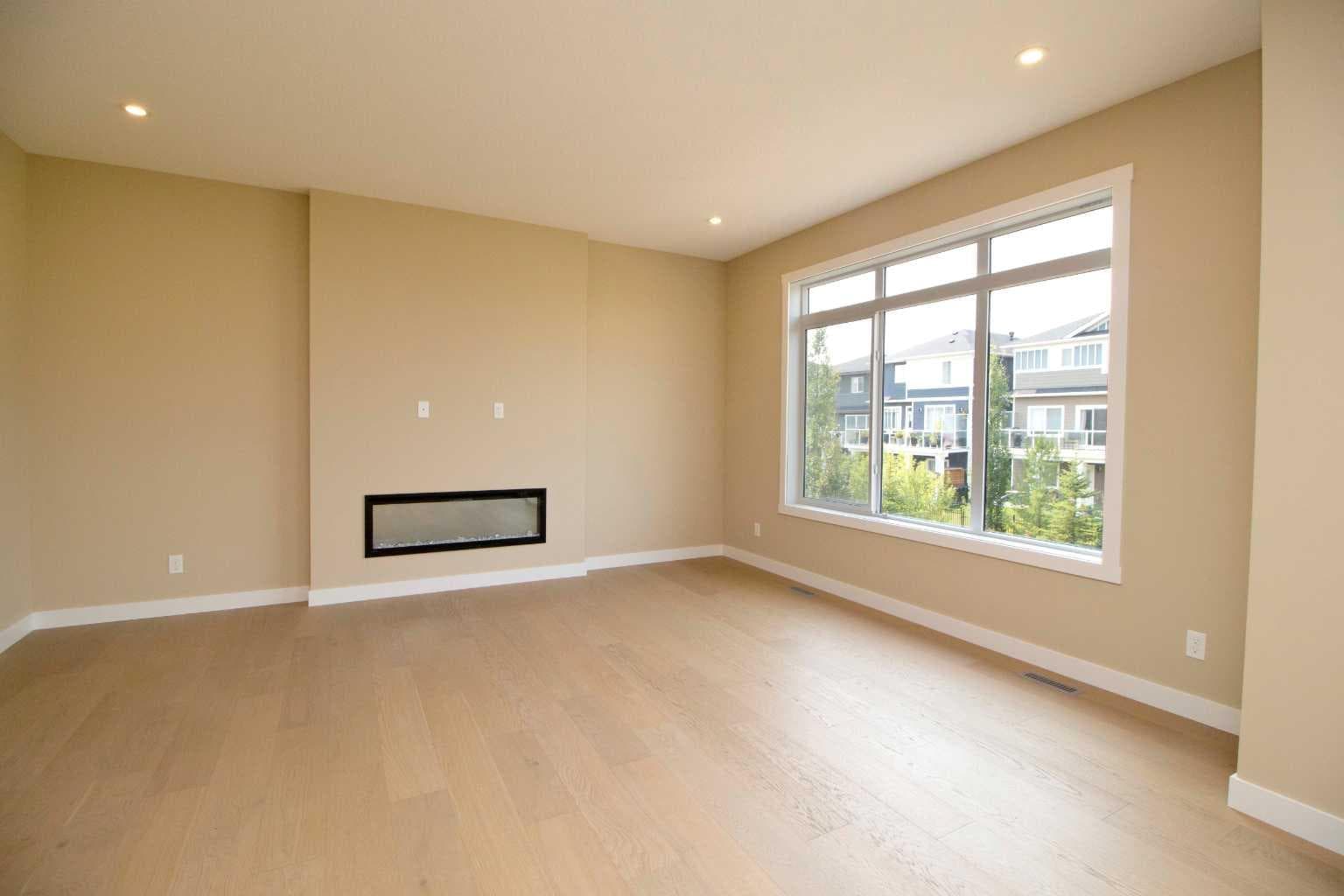 127 Sundown Crescent 