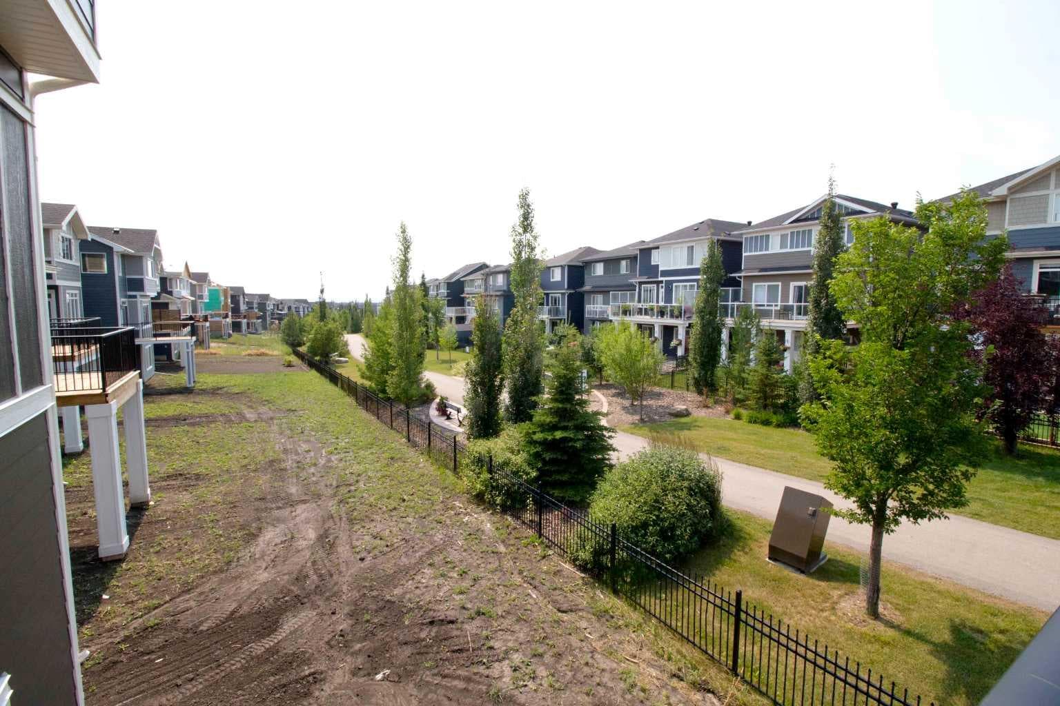 127 Sundown Crescent 