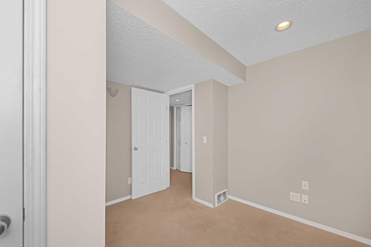 169 Everstone Drive SW